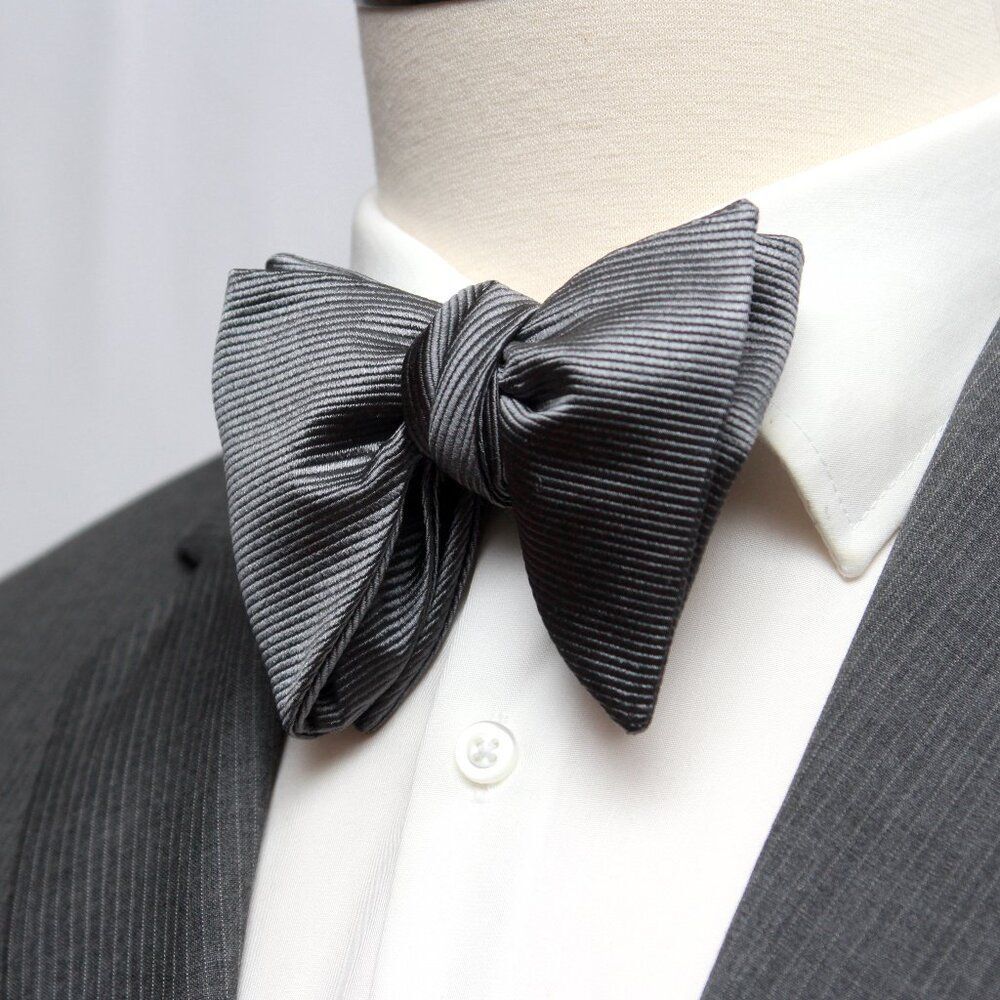 Men's Self-tied Bow Tie 100%Silk Large Butterfly Grey S713